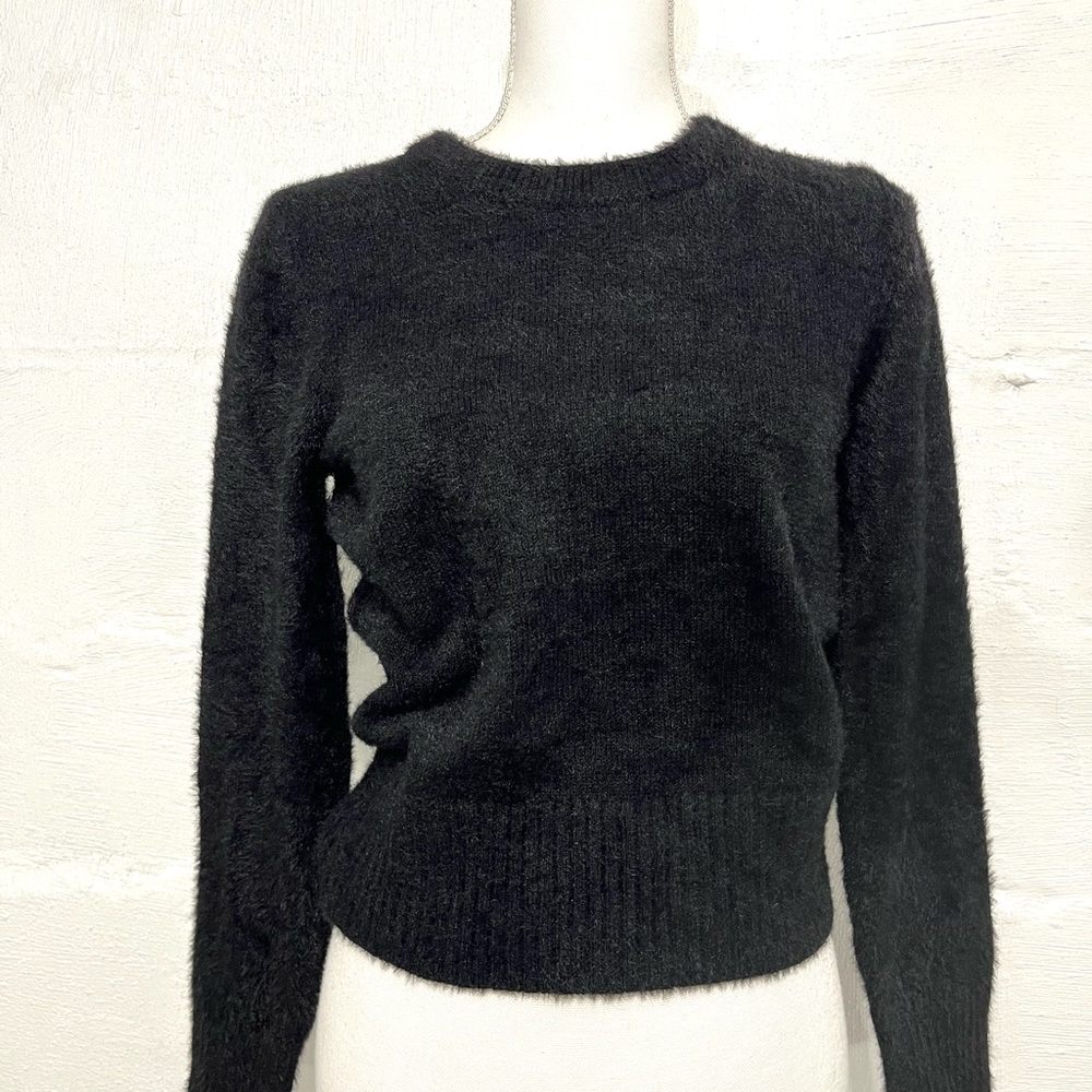 OLD NAVY STRETCH FUZZY SOFT SWEATER